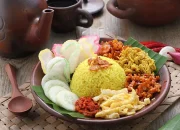 Resep Nasi Kuning Komplit: Makanan Lezat untuk Semua Kesempatan